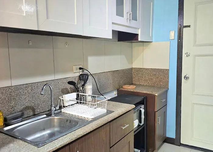 Cozy Modern In Makati * Manila