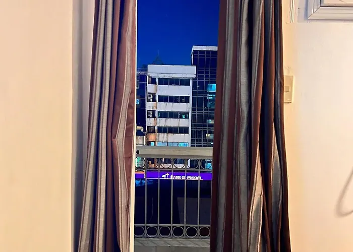 Cozy Modern In Makati